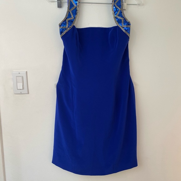 Cache dress - Picture 2 of 6